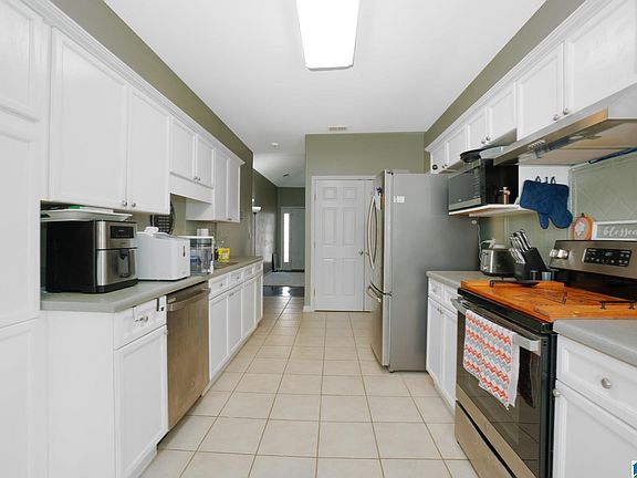 5th image of 5721 Marchester Cir