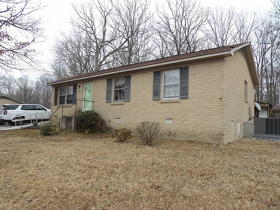 3rd image of 121 Eze Ave
