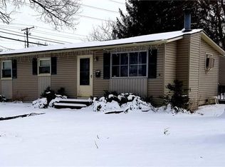 917 Stanford Ave, Elyria, OH 44035