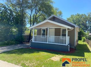 28035 Long St, Livonia, MI 48152