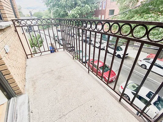 Rented by Papp Realty | media 18