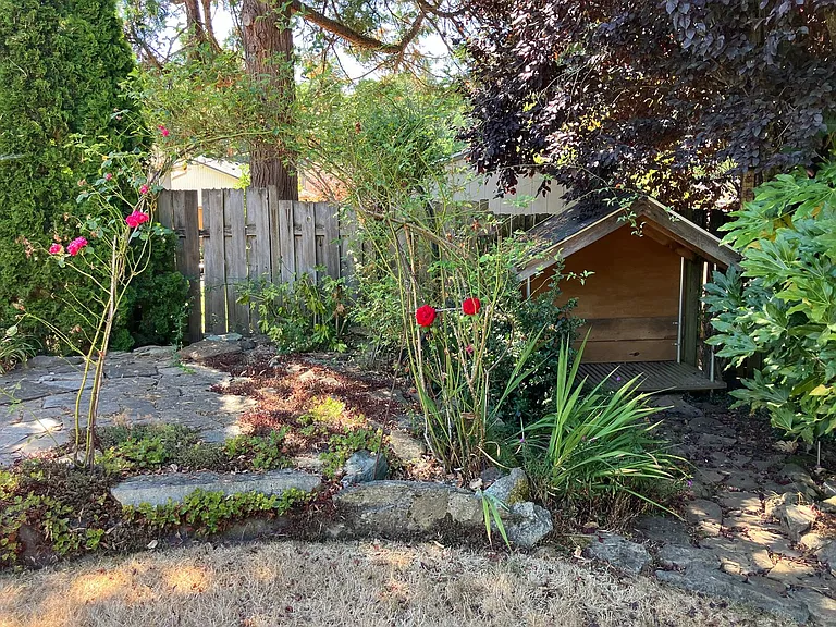 1325 Elser Dr SE — Photo 42