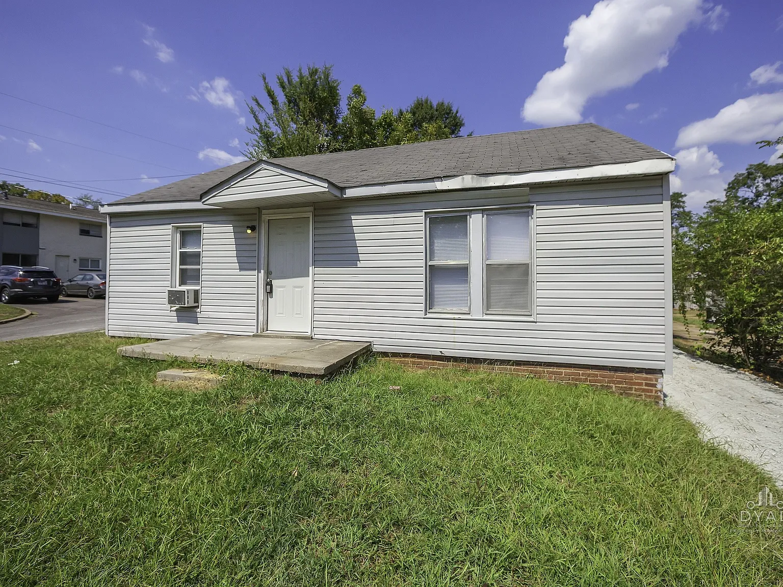 909 Lane Avenue - 1 — Photo 1