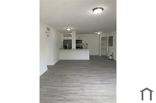 4121 Stirling Rd #401 Photo 1