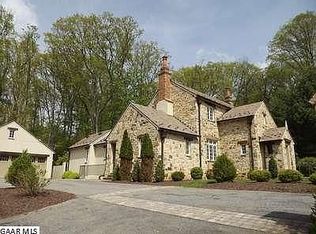 281 Shepherds Trl, Hot Springs, VA 24445