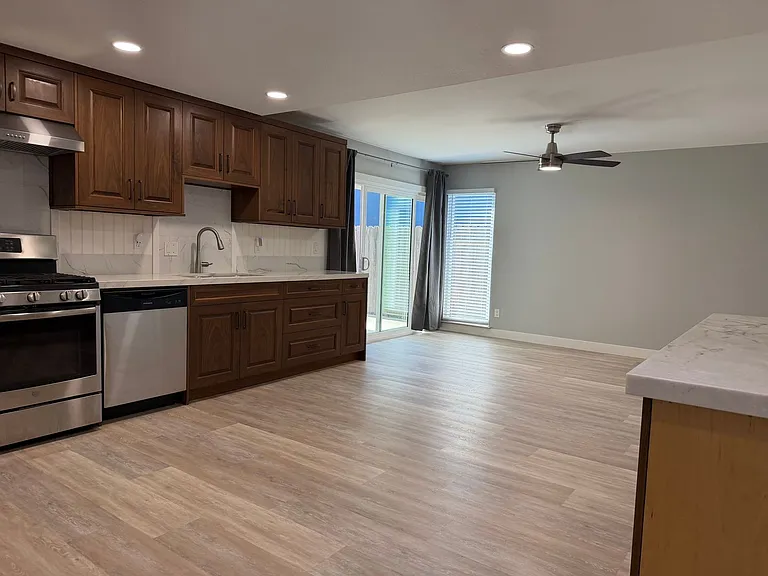 9275 Defiance Cir — Photo 17