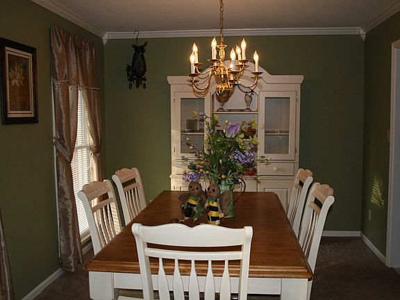 3rd image of 168 Hazelwood Dr