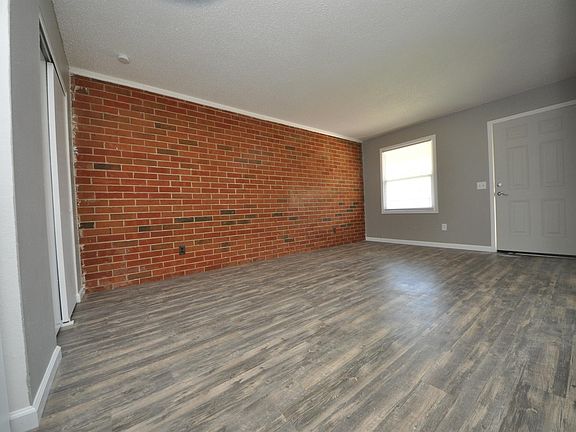 5th image of 1 Westwood Vlg #14759595