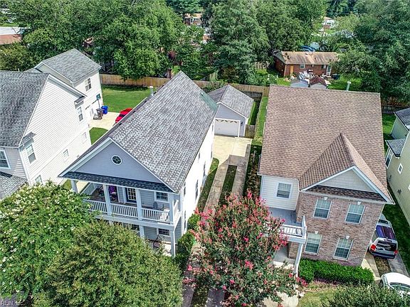 2nd image of 523 Normandy St