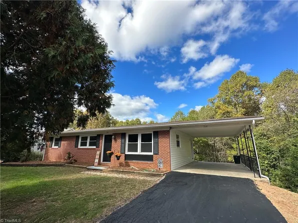 164 Oakley Dr, North Wilkesboro, NC 28659