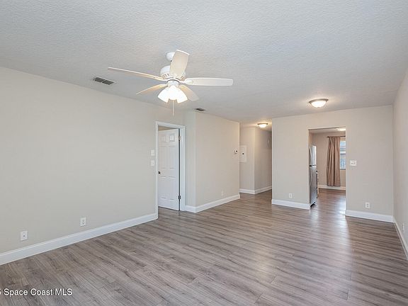 4th image of 1281 Cheney Hwy Unit B