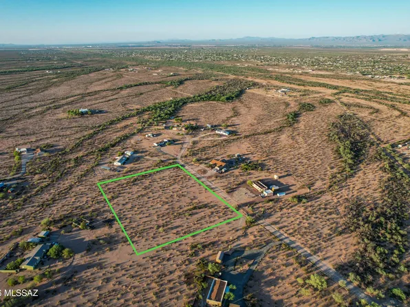 17780 W Husker Ln, Marana, AZ 85653