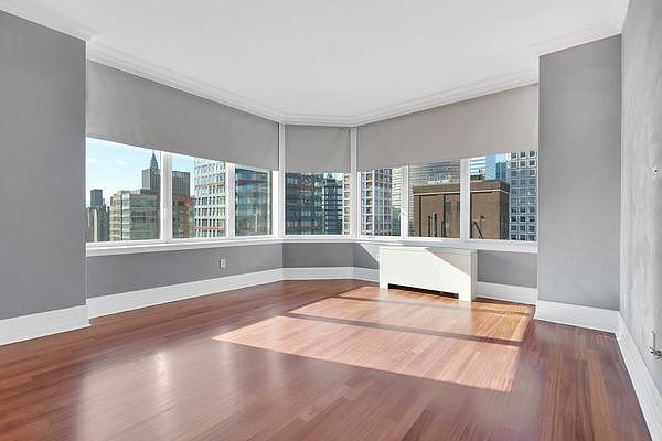 1st image of 300 E 55th St #28G