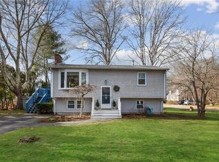 130 Spice Bush Trl, Narragansett, RI 02882
