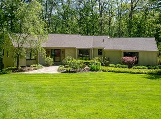 3950 Maplecrest Ct SE, Grand Rapids, MI 49546