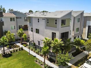 920 E 3rd St, Santa Ana, CA 92701