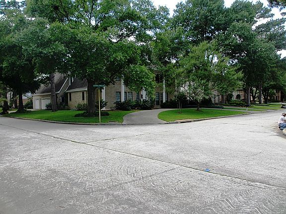 2nd image of 15303 Sierra Pines Ct