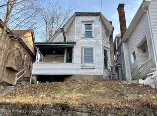 72 Spring St, Carbondale, PA 18407