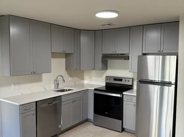 580 Pontiac Ave APT 1, Cranston, RI 02910
