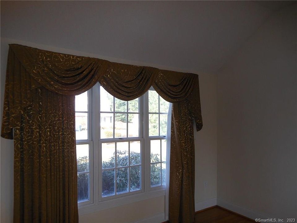 29 Skyview Ter, Manchester, CT 06040 Zillow