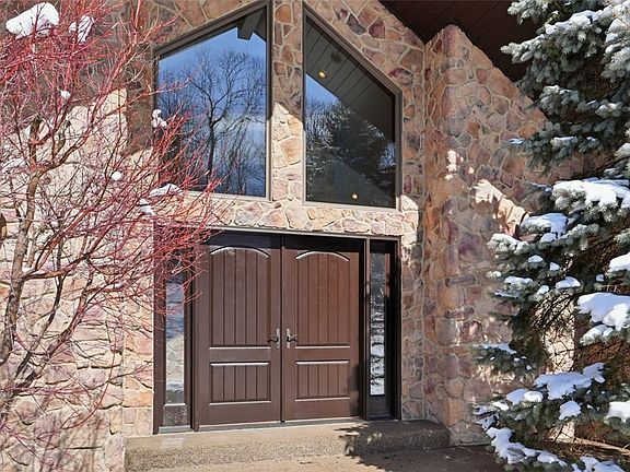 2nd image of 250 County Line Rd