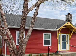 2016 New Hampshire St, Lawrence, KS 66046