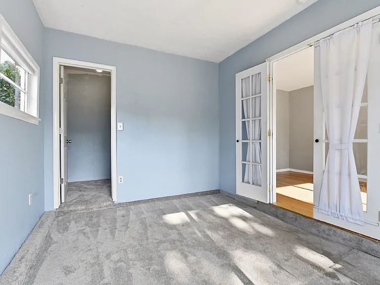 1200 Spruce St — Photo 23