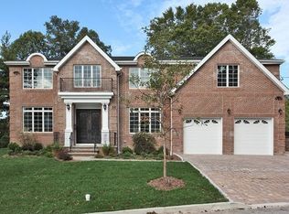 55 Rock Rd, Englewood Cliffs, NJ 07632