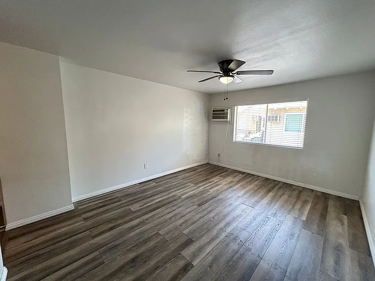 141 N Fonda St — Photo 18