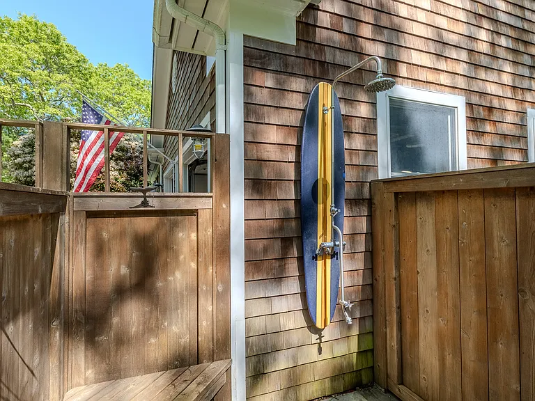 16 Ocean Pkwy — Photo 31