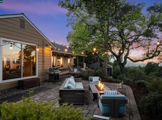 142 Crestview Dr, Orinda, CA
