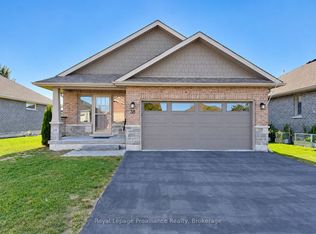 38 Mercedes Dr, Belleville, ON K8N 0B8