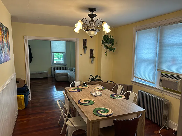 224 Highland Ave — Photo 7