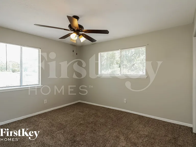 24023 Spring Mill Ln — Photo 12