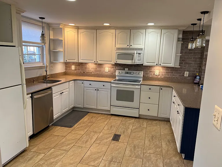 8500 Conover Pl — Photo 22