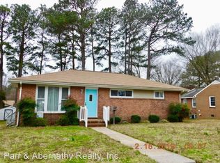 809 Keswick Rd, Colonial Heights, VA 23834