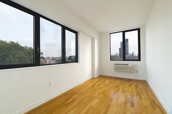 Rented by Astoria Realty | media 5