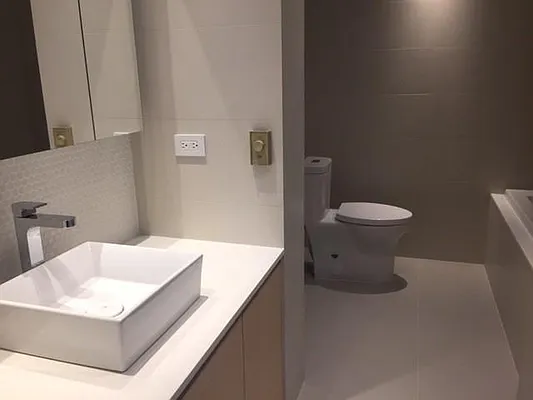 Rented by Macklowe Investment Properties | media 21