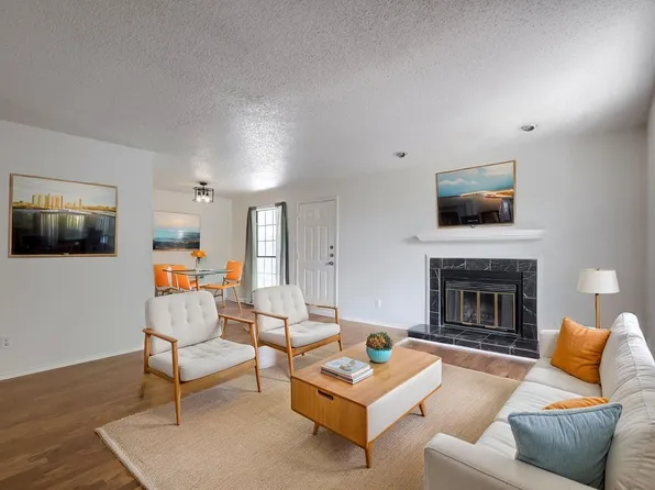 2401 Leon St APT 100, Austin, TX 78705