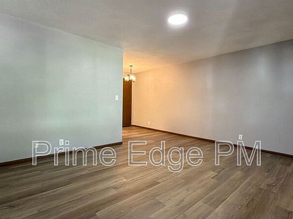 3rd image of 1109 N 28th St Unit 6