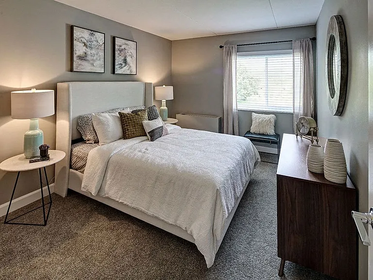Willow Crossing Apartments — Photo 24