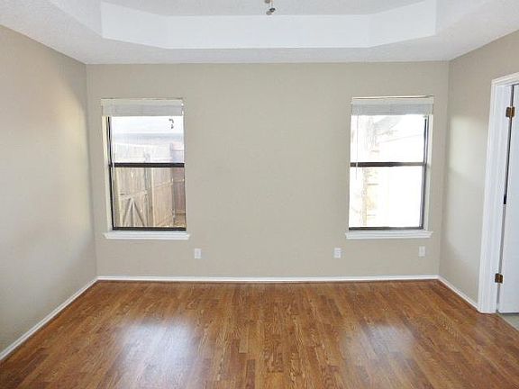 2nd image of 1110 Kay Dr Weatherford