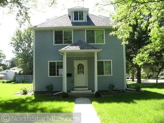 4th image of 431 Wood St N