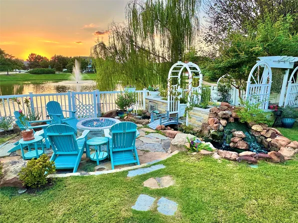 1105 Wisteria Ln, Aubrey, TX 76227