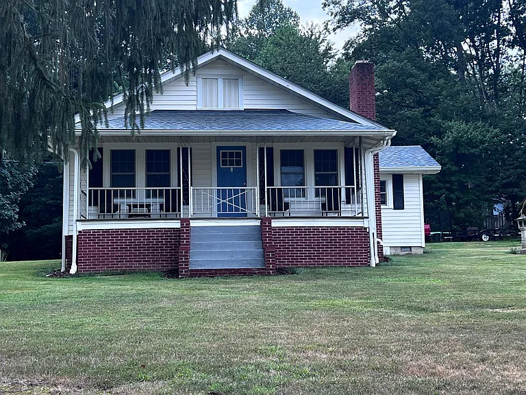 12 Greene View Rd — Photo 1