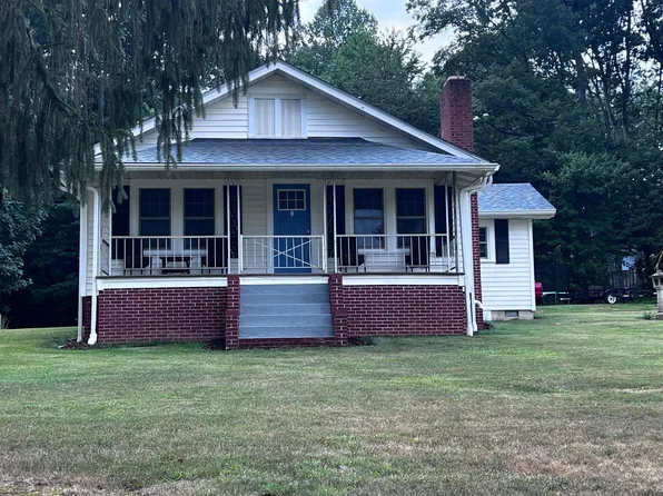 12 Greene View Rd, Candler, NC 28715