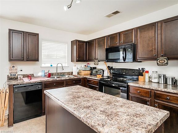 4th image of 3600 Blue Spruce Ct
