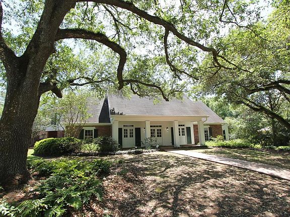 2nd image of 164 Twin Oaks Blvd