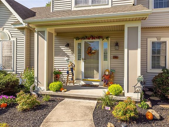 3rd image of 32 Terrace Hill Dr