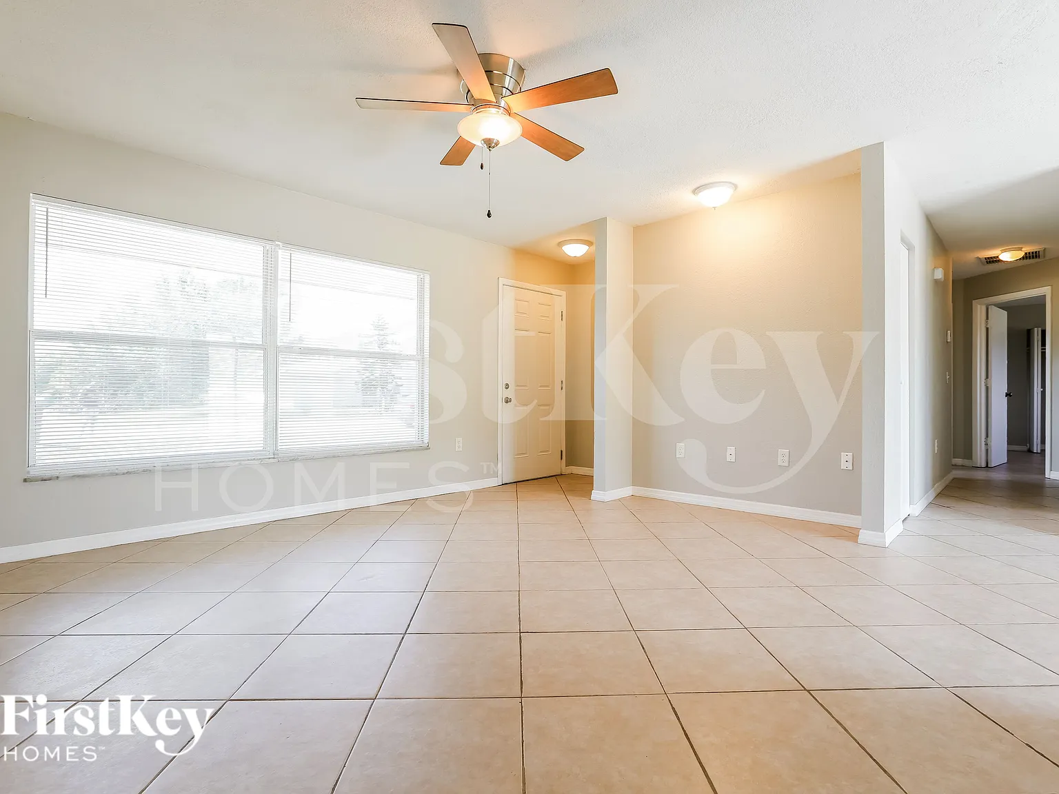 3 bed, 2.0 bath, 1032 sqft, $1,885 — Photo 3